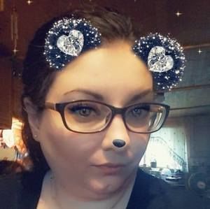 Meet your Posher, Carrie